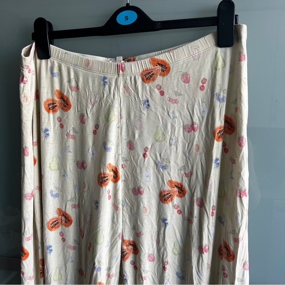 Djerf Avenue Go Slow Pajama Set Fruit - Picture 7 of 9